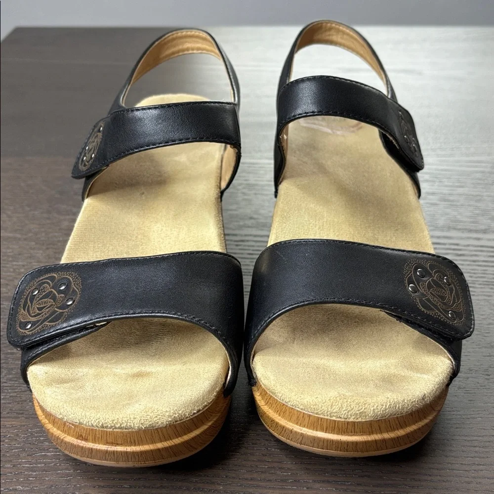 Dansko Sonnet Sandals Size 41 Leather Strap Chunky Heel Wood Pattern 10.5 11